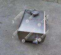 expansion water tank for XCMG XCT crane  (4)